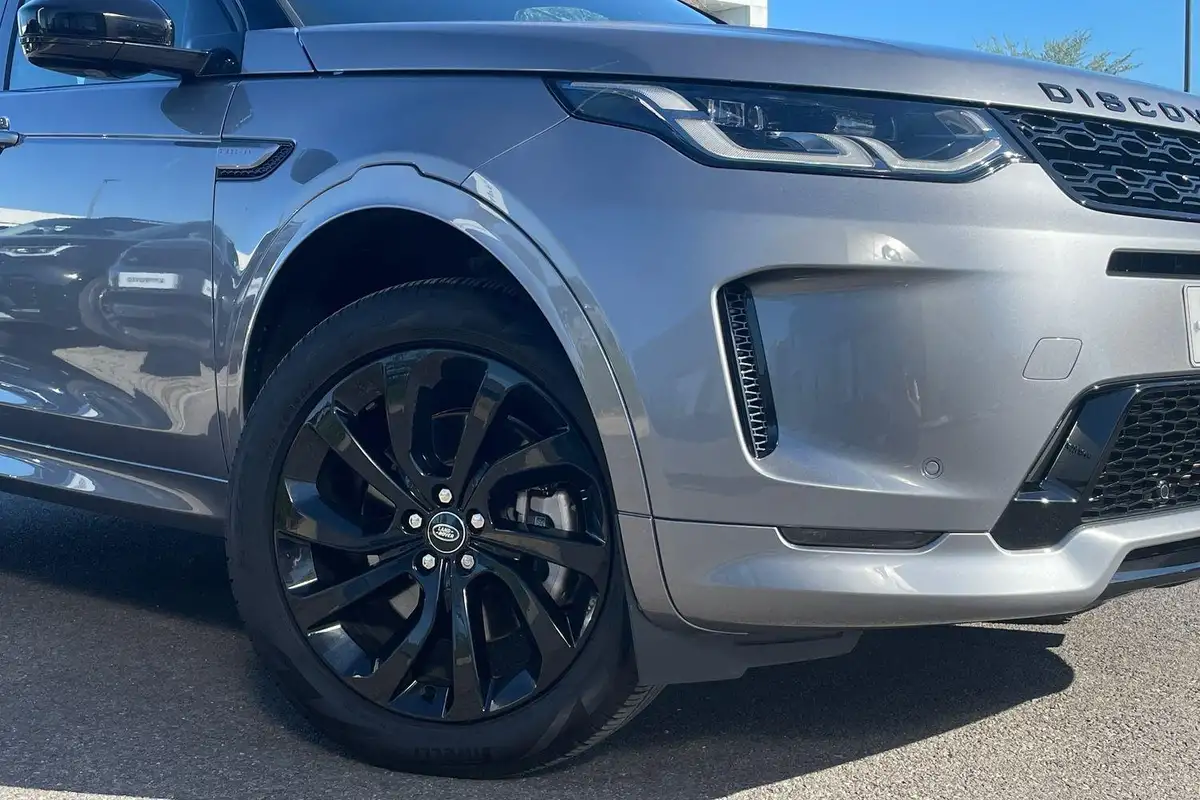 2023-land-rover-discovery-sport-15-p300e-dynamic-hse-big-7