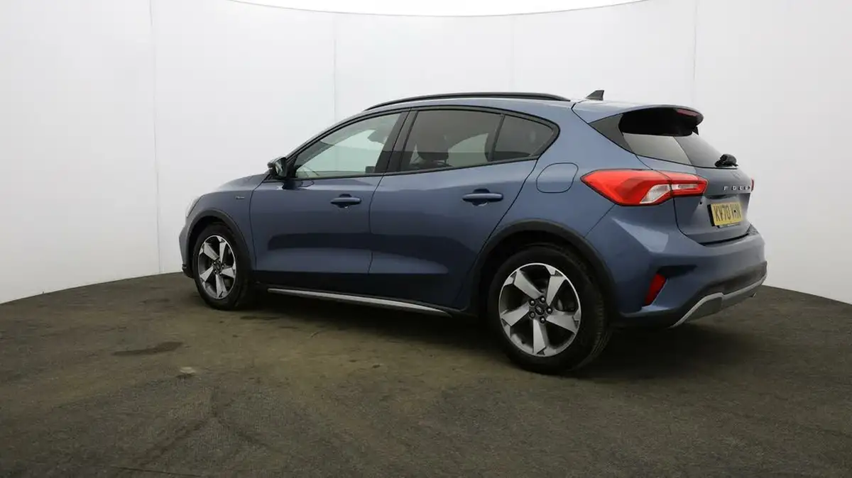 2020-ford-focus-15-active-hatchback-big-55