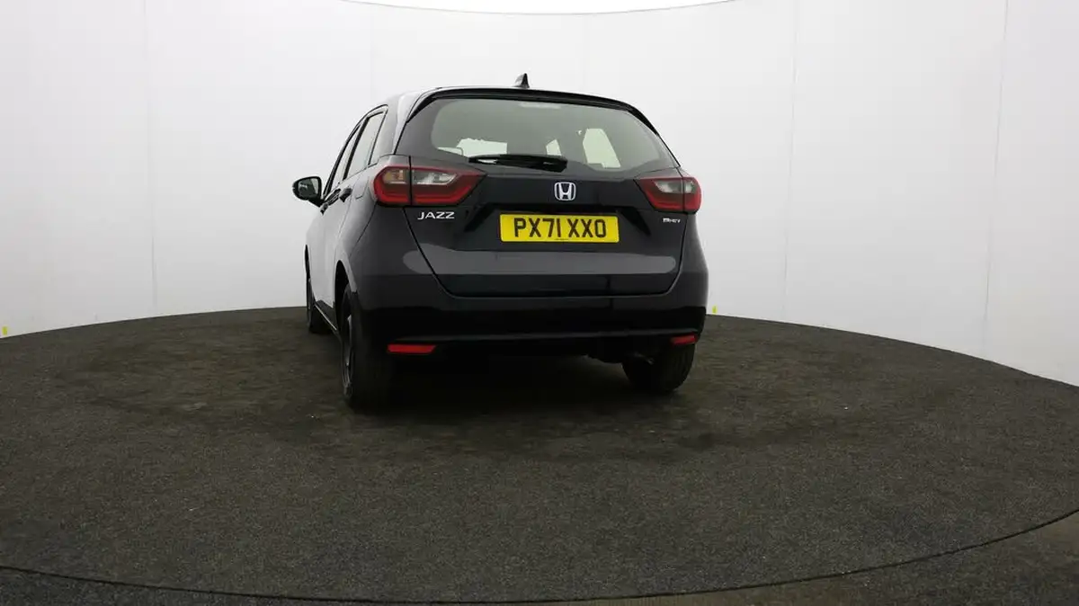 2022-honda-jazz-15-i-mmd-se-109ps-big-23