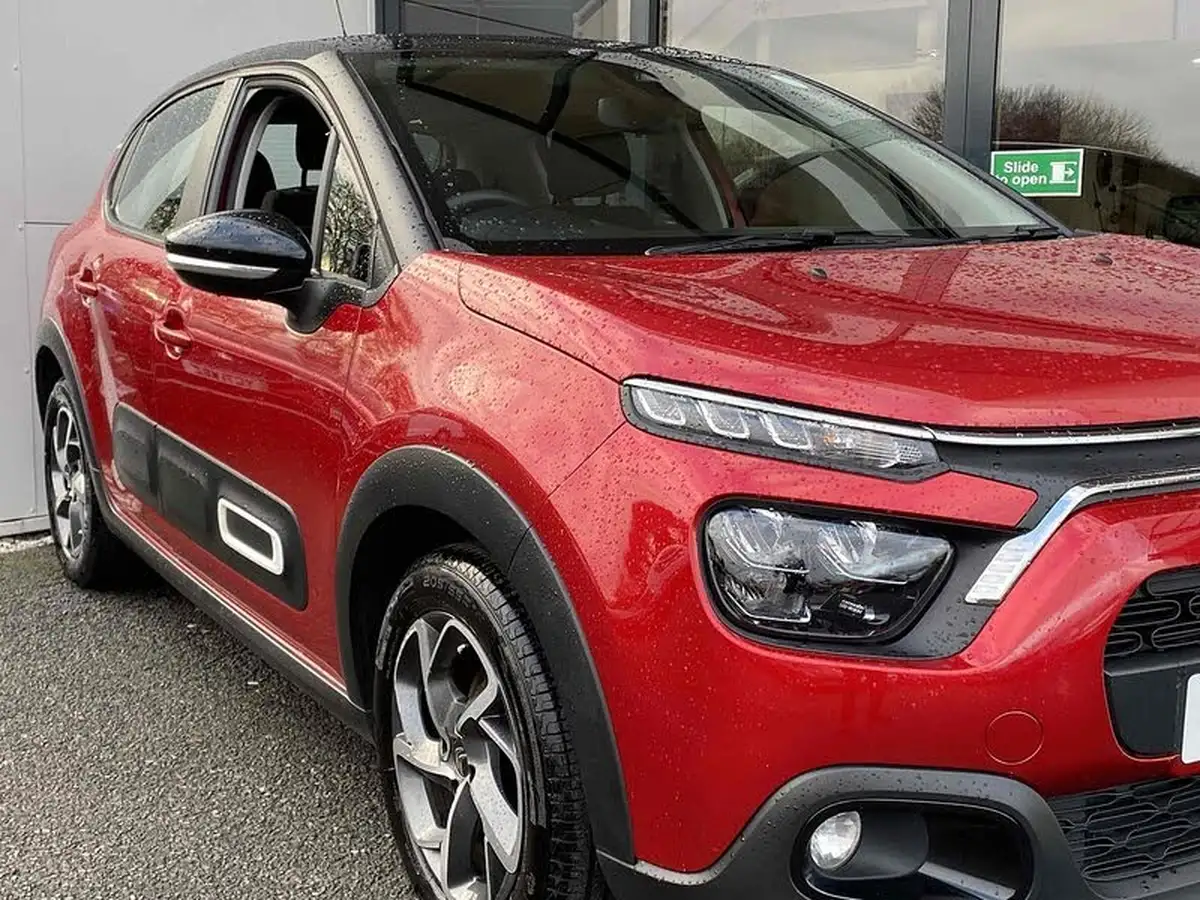 2021-citroen-c3-12-puretech-shine-83ps-big-3