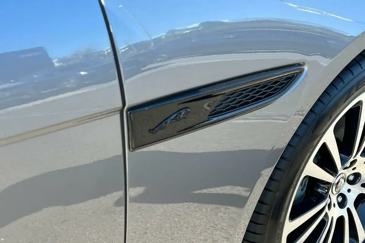 2024-jaguar-xf-20-d200-r-dynamic-se-black-saloon-4d-big-56