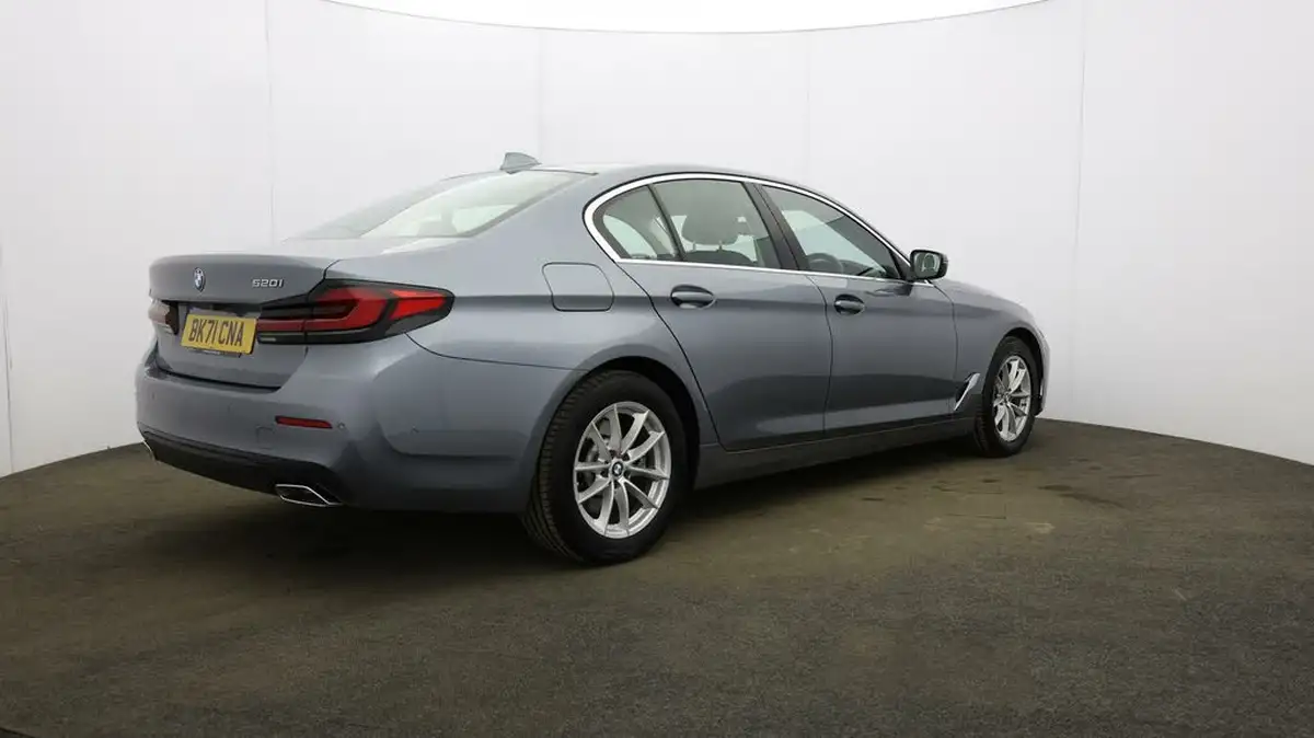 2021-bmw-5-series-20-520i-se-saloon-4d-big-51