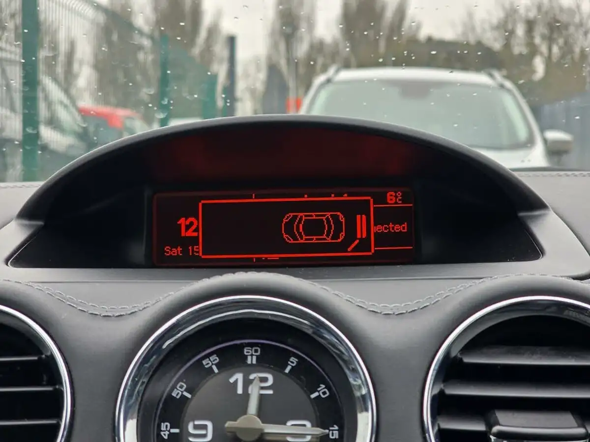 2010-peugeot-rcz-16-gt-156-auto-big-41