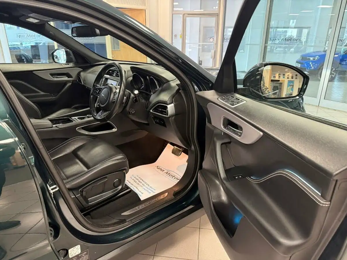 2017-jaguar-f-pace-20-i4d-r-sport-180ps-awd-auto-big-7