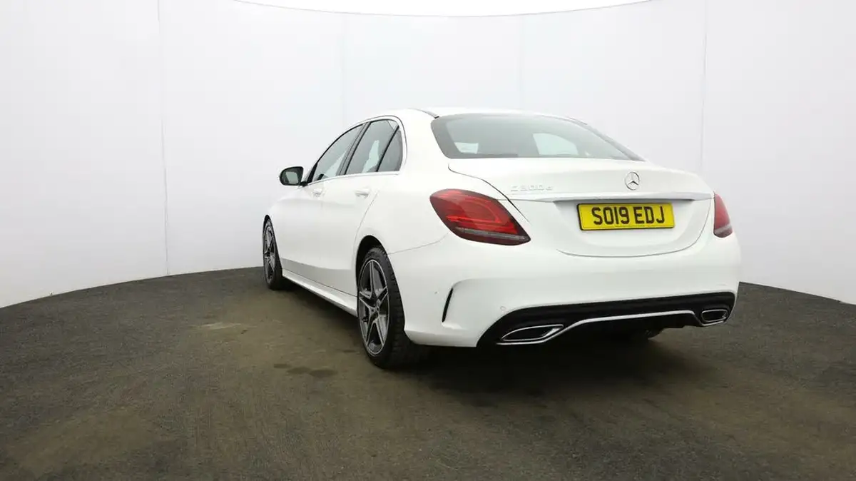 2019-mercedes-benz-c-class-20d-c300d-amg-line-245ps-ss-saloon-4d-big-24
