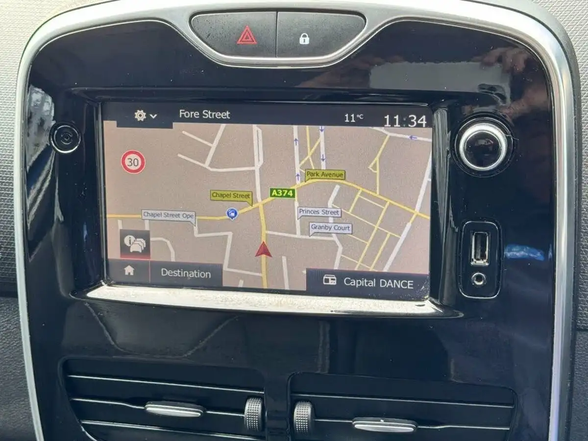 2015-renault-clio-12-dynamique-nav-big-12