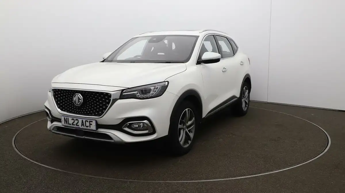 2022-mg-hs-15t-gdi-exclusive-162ps-dct-big-30