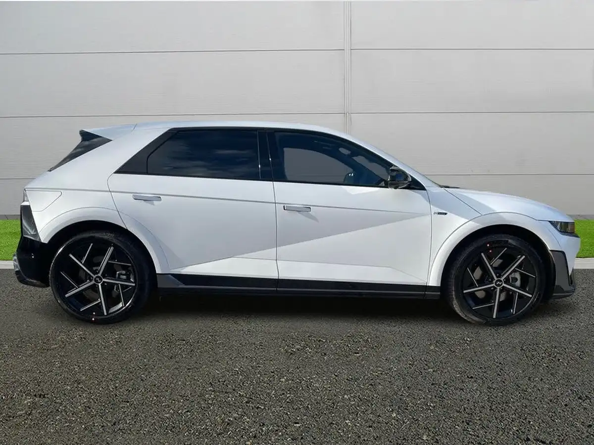 2024-hyundai-ioniq-5-e-n-line-s-325ps-digital-mirrors-awd-big-7