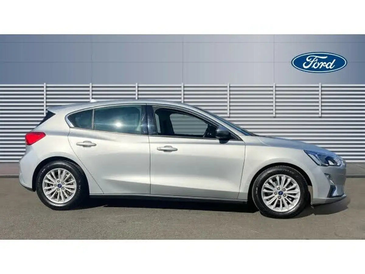 2018-ford-focus-big-4