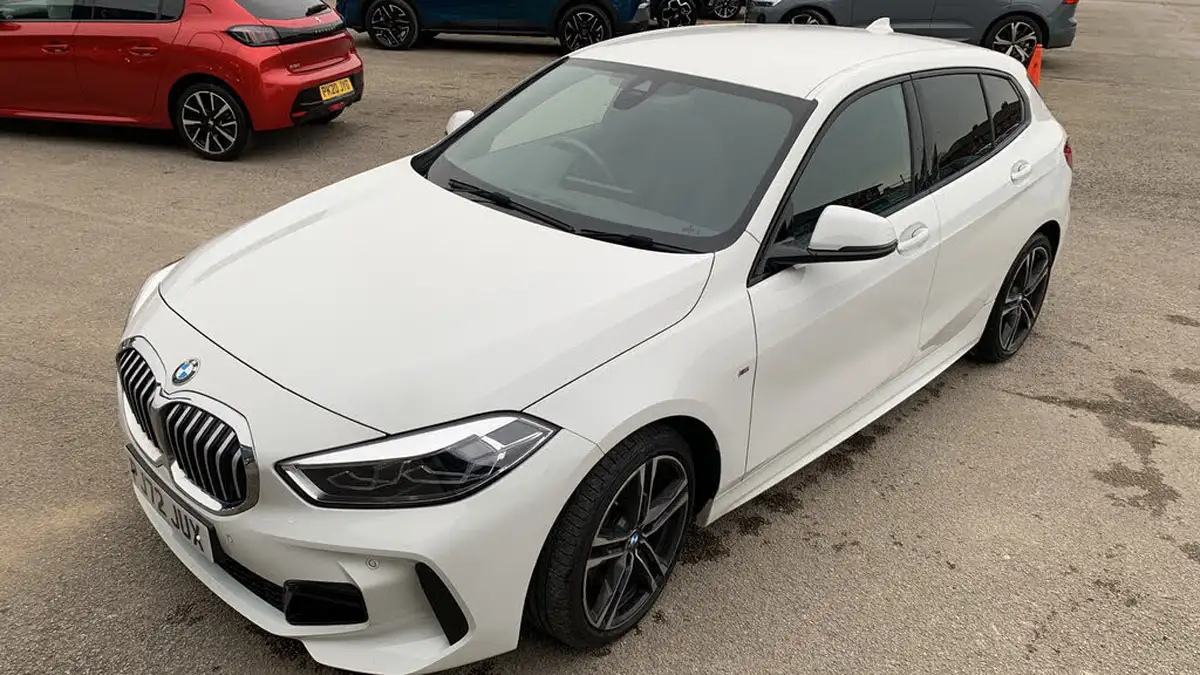 2022-bmw-1-series-15-118i-m-sport-lcp-big-46