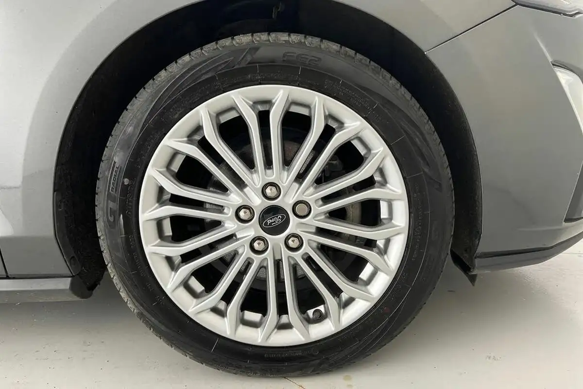 2019-ford-focus-10t-titanium-x-hatchback-big-4