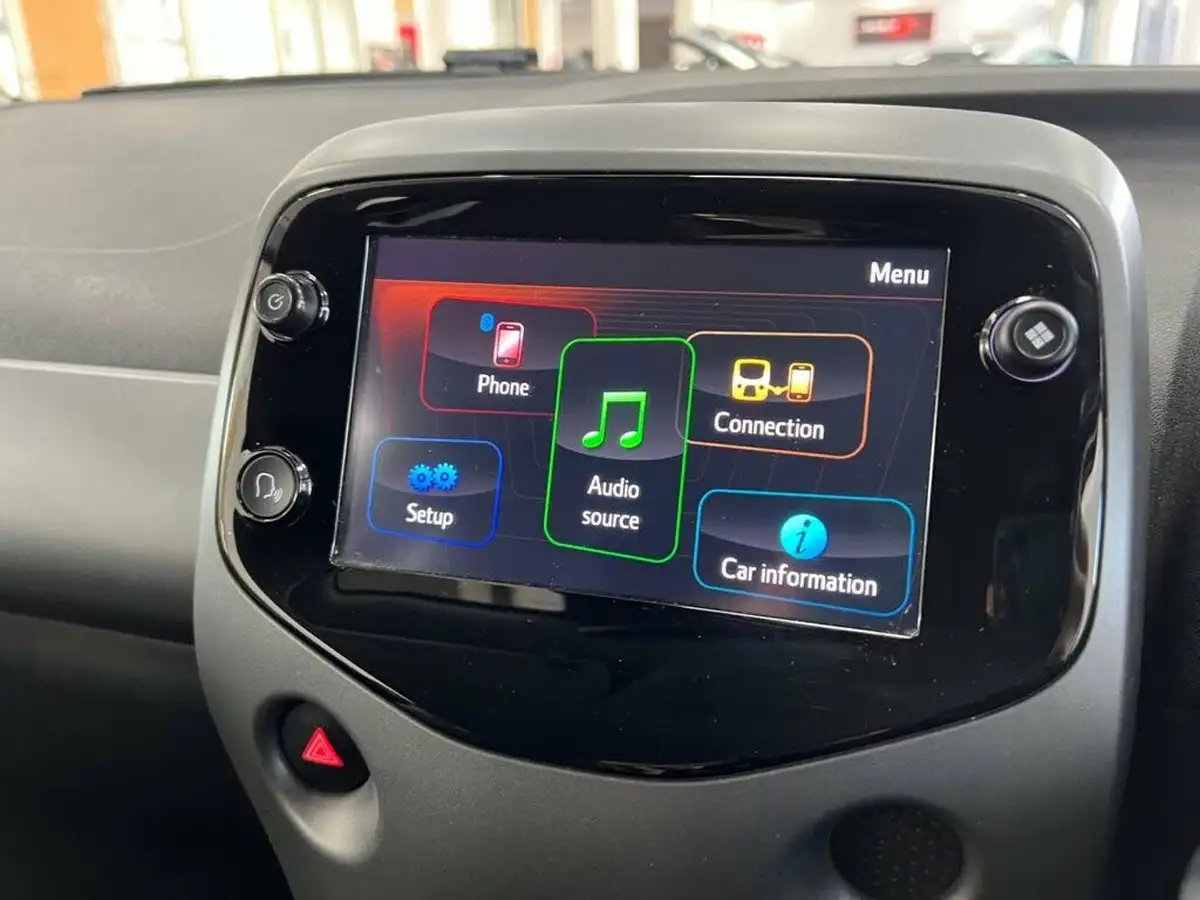 2021-toyota-aygo-10-vvt-i-x-trend-tss-x-shift-big-18