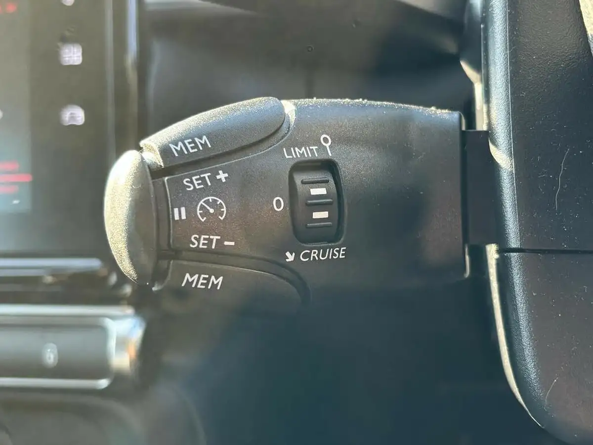 2020-citroen-c3-12-puretech-flair-83ps-big-21