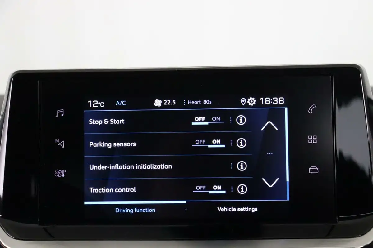 2020-peugeot-208-12-puretech-allure-100bhp-big-27