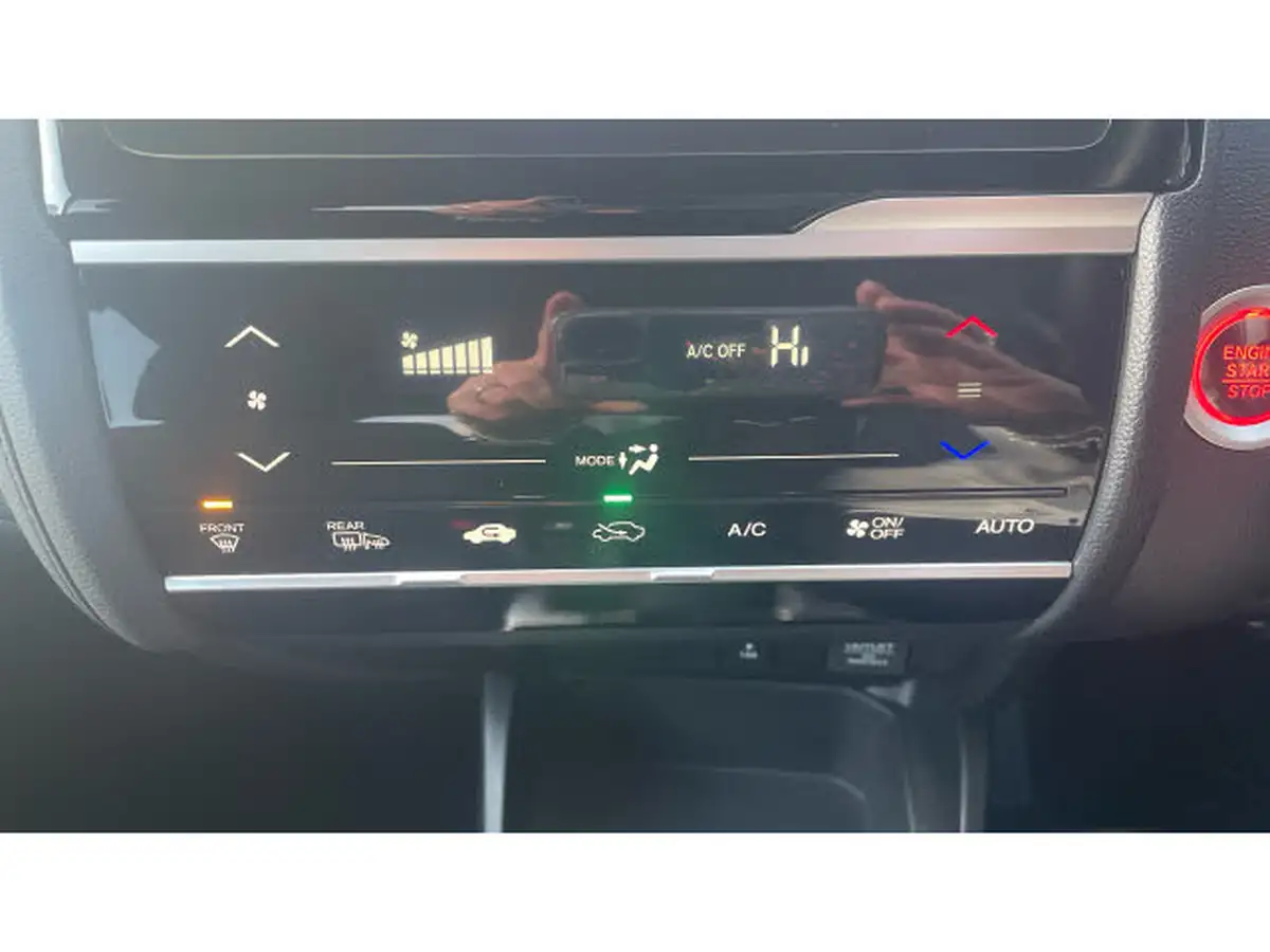 2020-honda-jazz-13-i-vtec-ex-navi-cvt-big-34