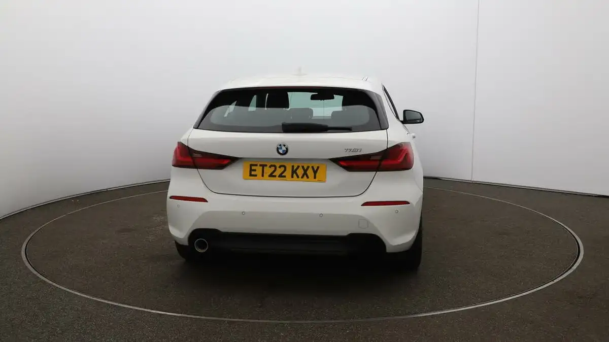 2022-bmw-1-series-15-118i-sport-dct-big-6