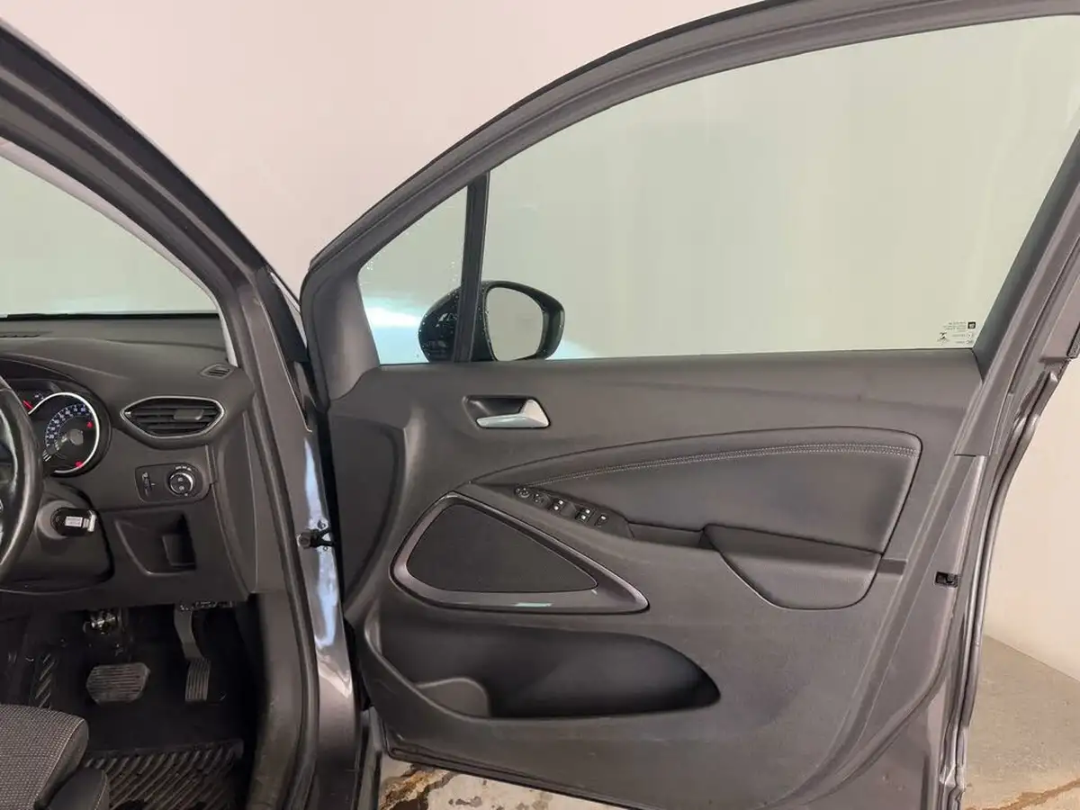 2021-vauxhall-crossland-12-elite-nav-130ps-auto-big-20
