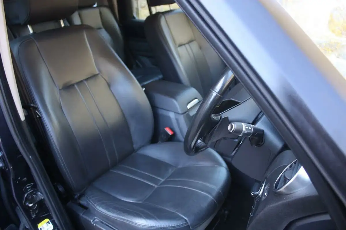 2016-land-rover-discovery-4-30-sd-v6-graphite-big-13