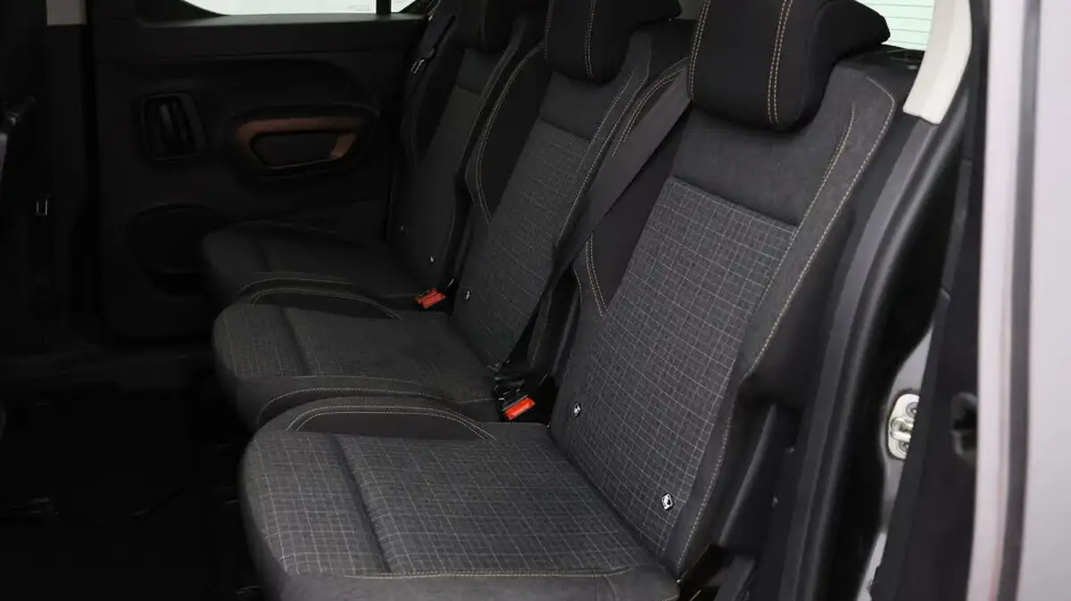 2019-peugeot-rifter-12-puretech-gt-line-standardss-big-15
