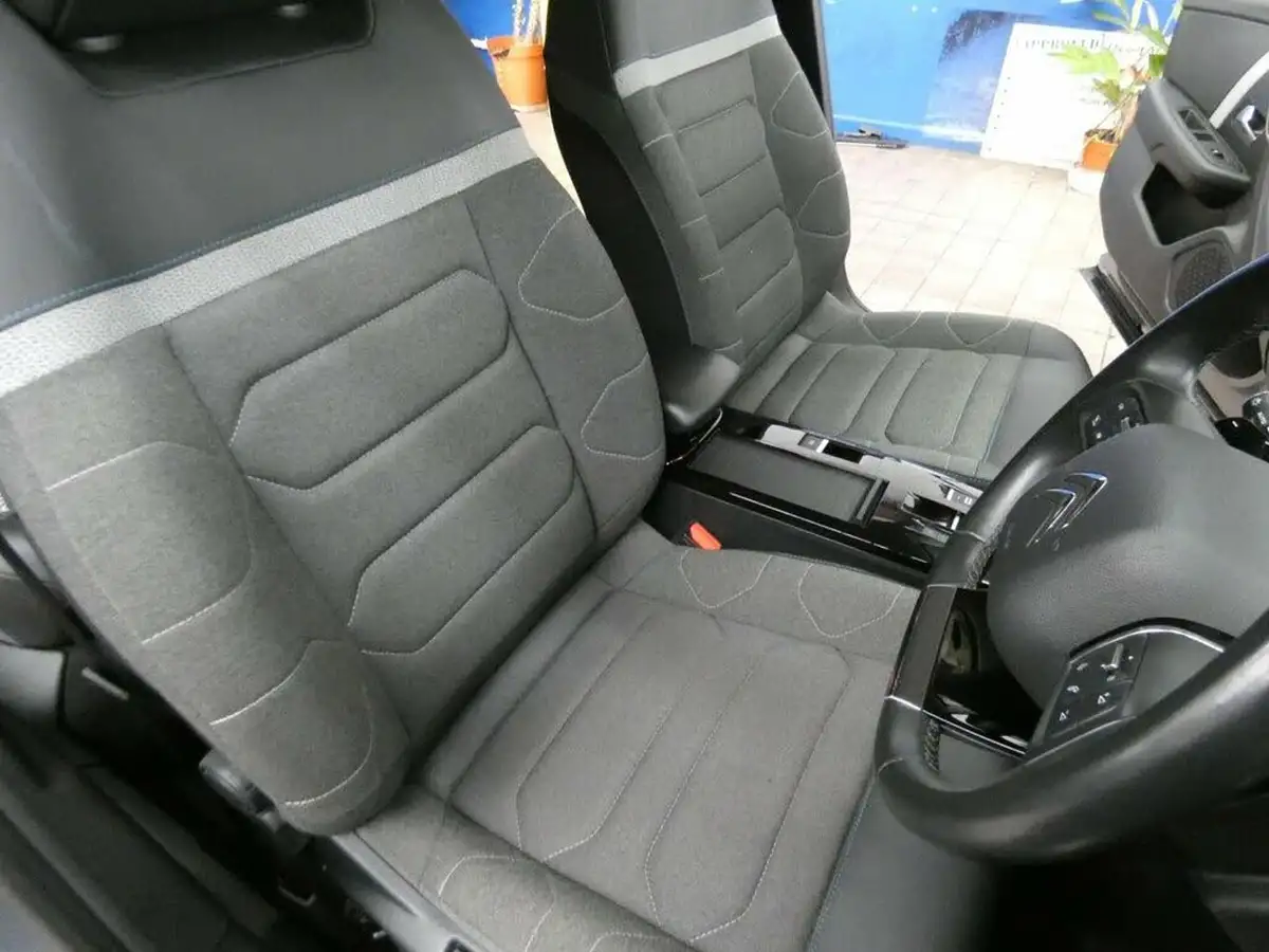 2021-citroen-c4-15bluehdi-shine-130ps-eat8-big-60