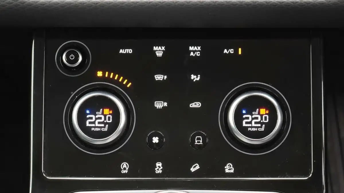 2019-land-rover-range-rover-evoque-20-d150-s-awd-auto-big-11