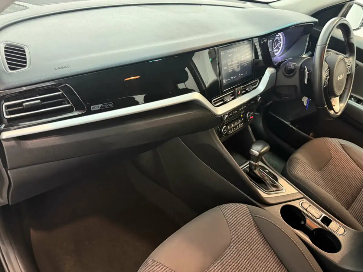 2021-kia-niro-16-gdi-2-big-21