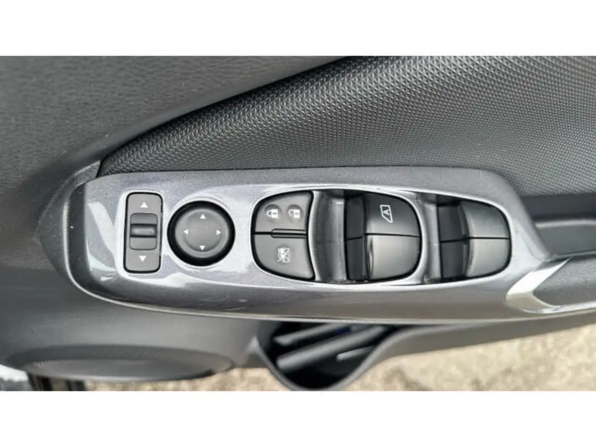 2023-nissan-juke-10-dig-t-acenta-dct-big-25