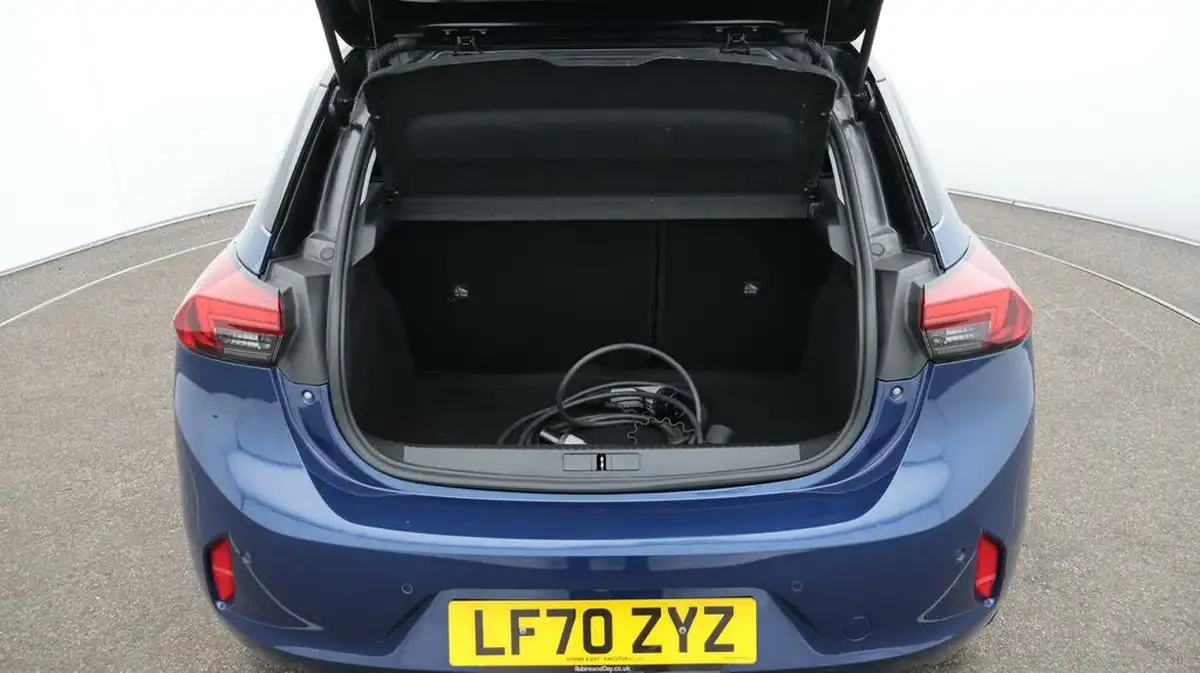 2020-vauxhall-corsa-e-elite-nav-74kw-big-17