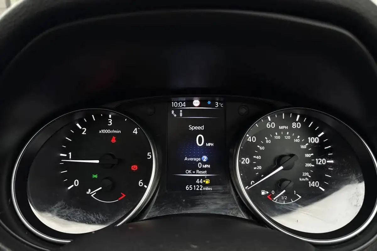 2017-nissan-qashqai-15dci-tekna-big-46