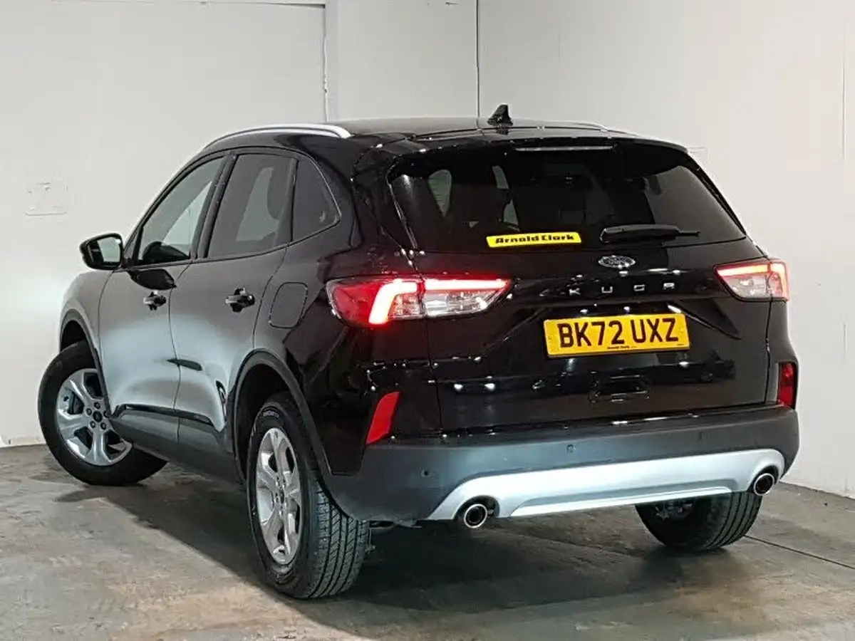 2022-ford-kuga-15t-zetec-big-1