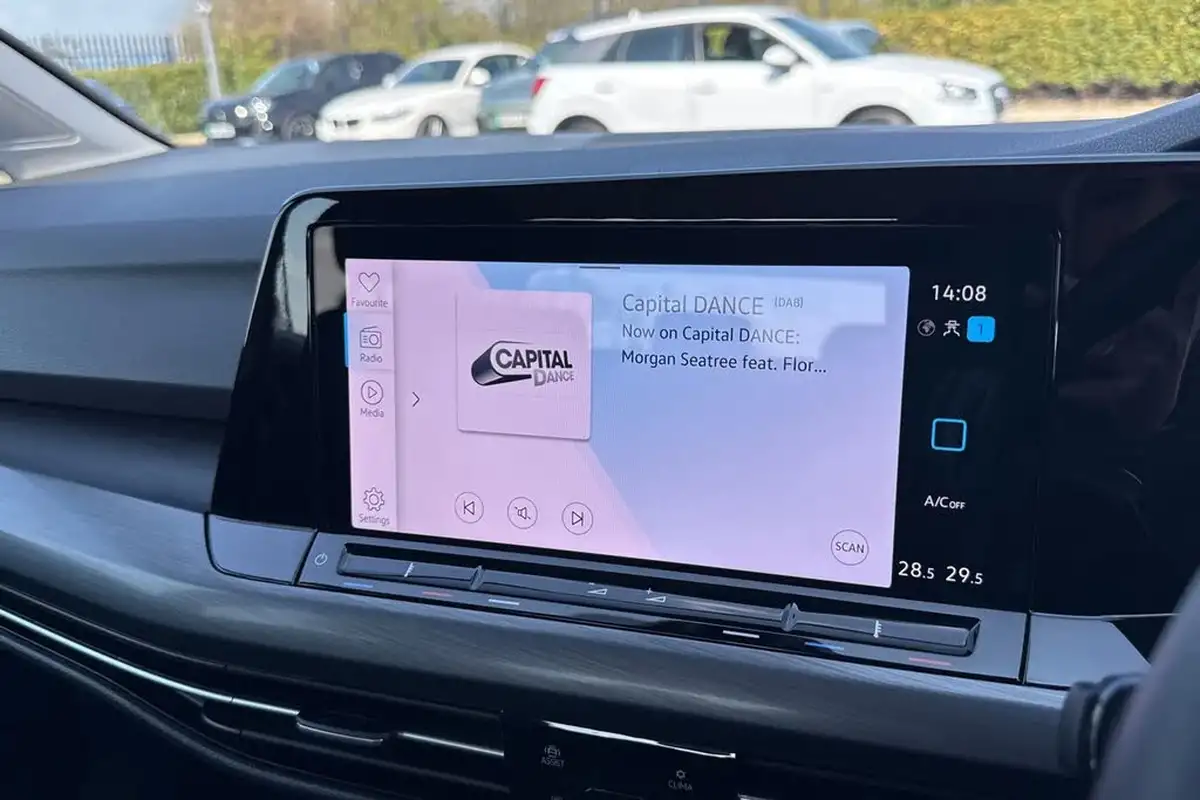 2020-volkswagen-golf-15-etsi-style-150ps-hatchback-big-41