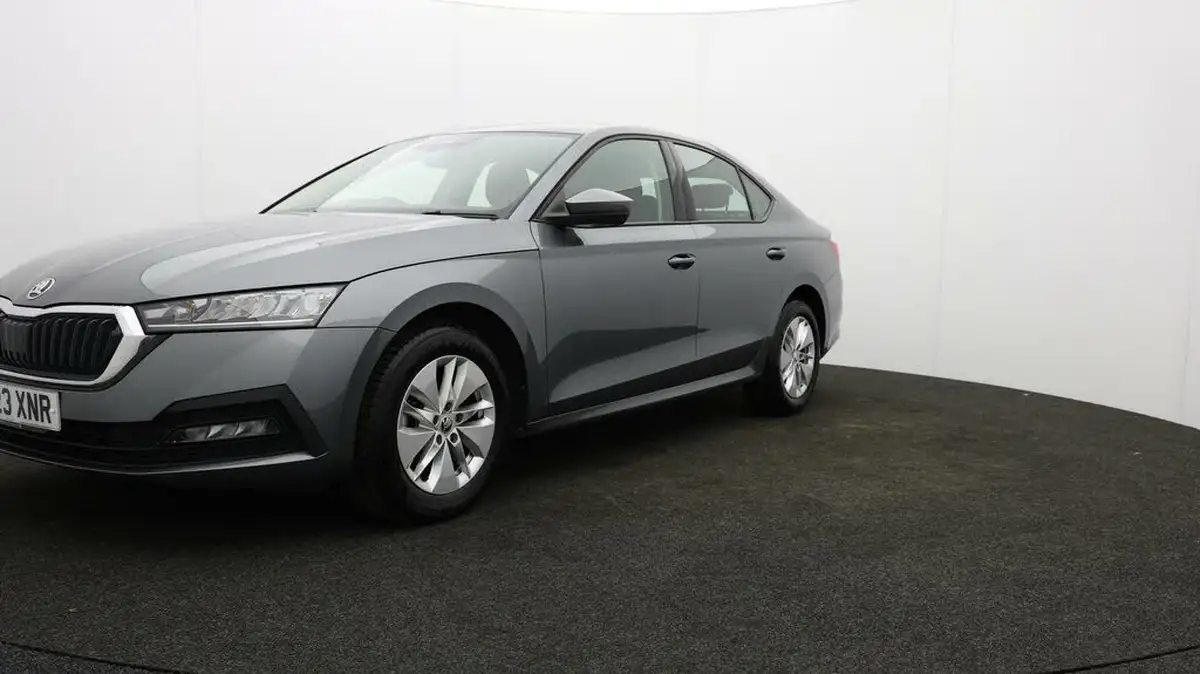 2023-skoda-octavia-10-tsi-se-110ps-hatchback-big-40