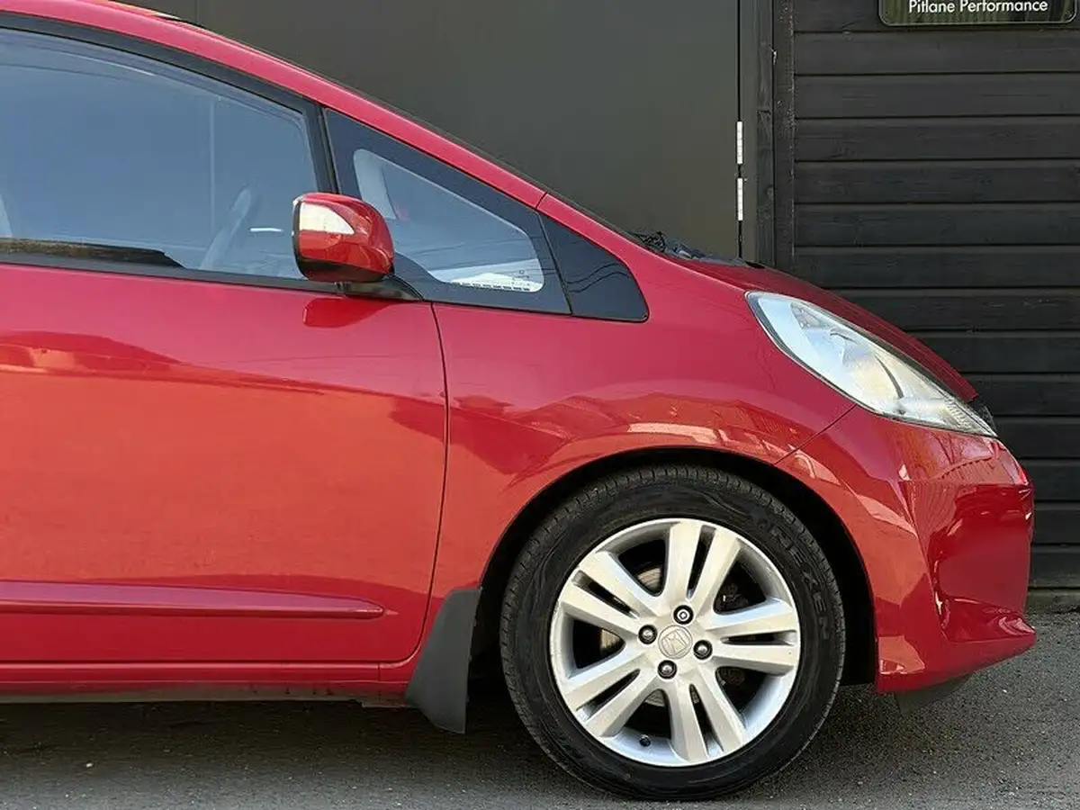 2014-honda-jazz-14-es-plus-big-29