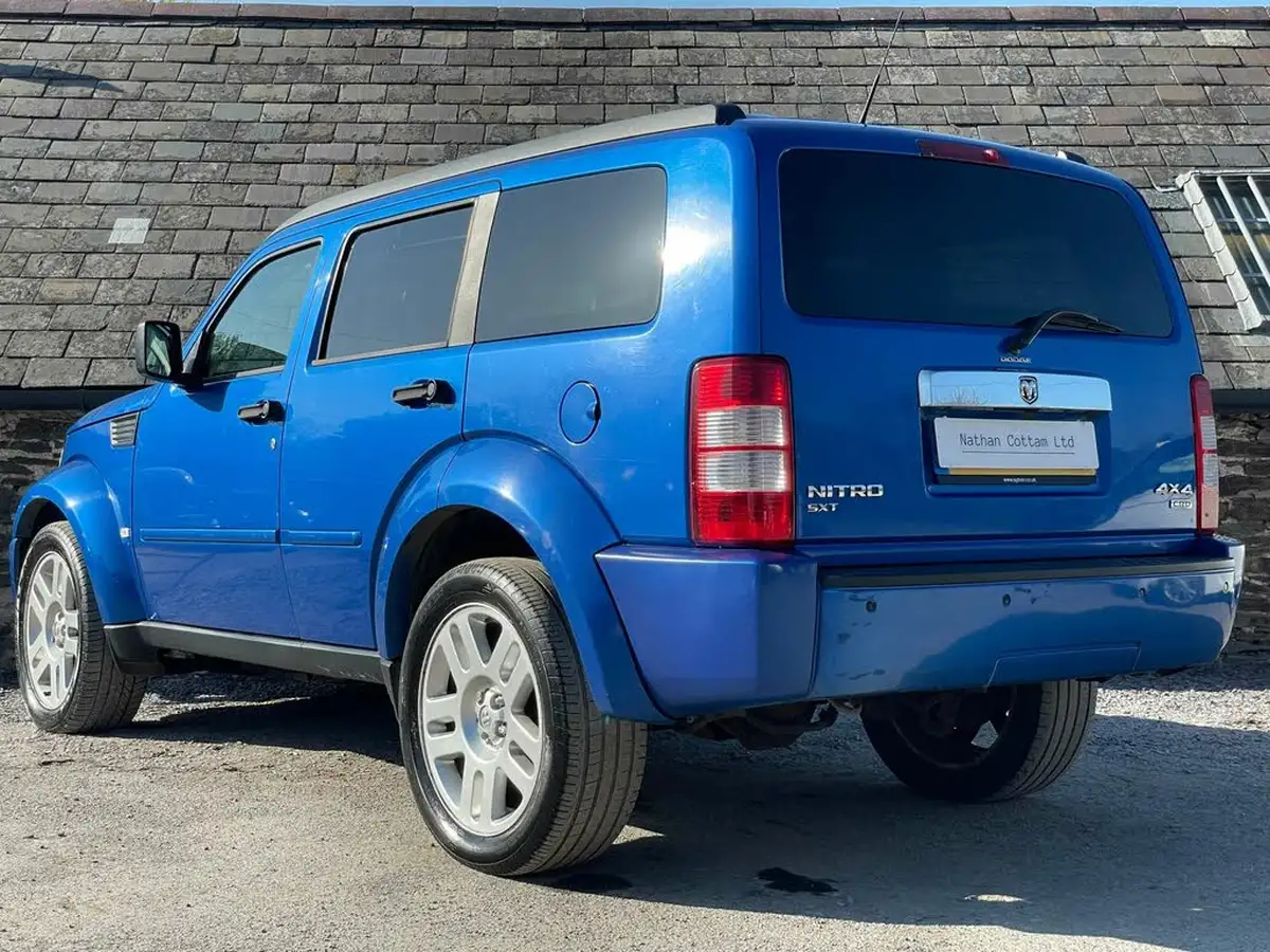 2009-dodge-nitro-28td-sxt-auto-big-5