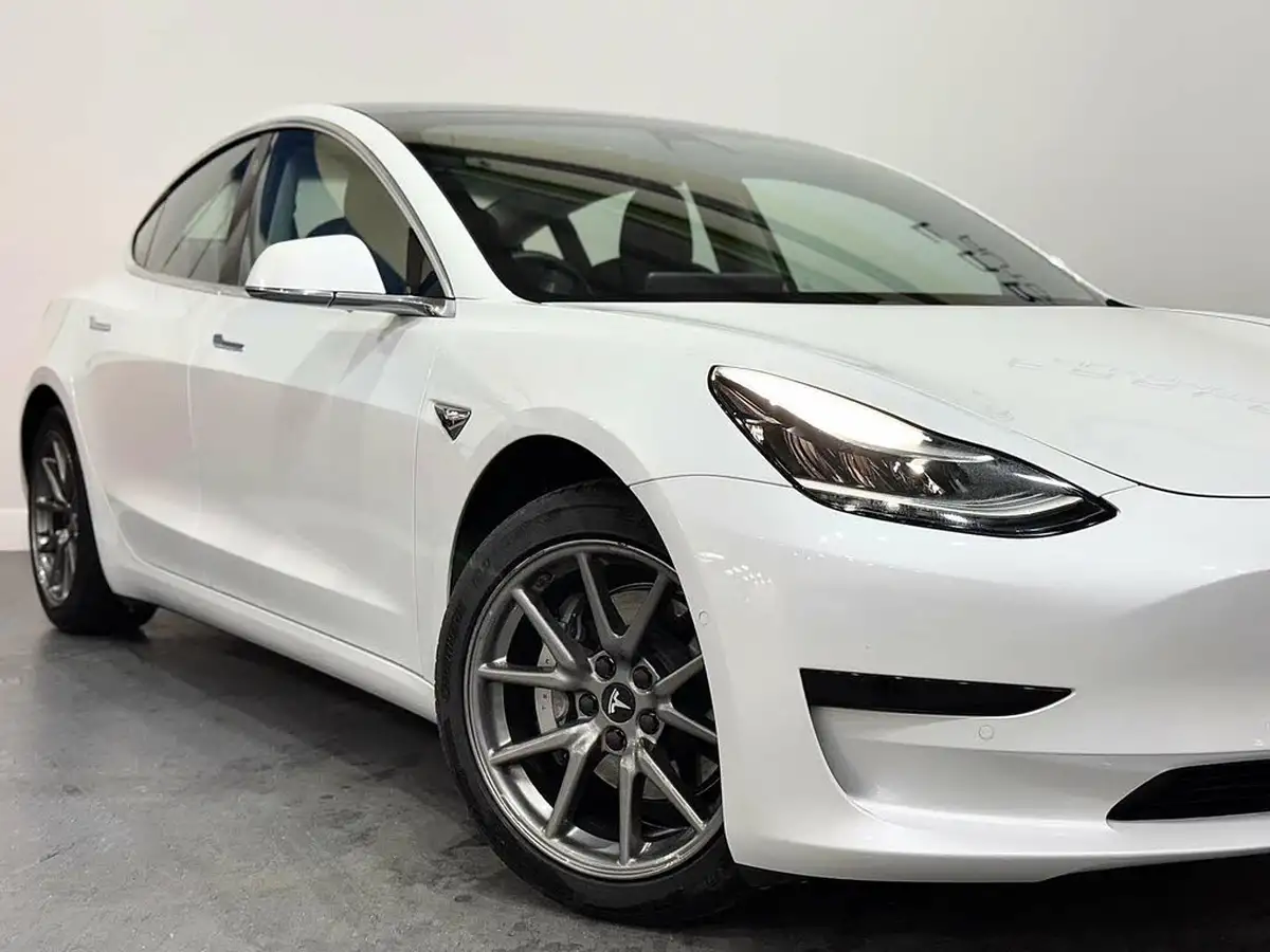 2020-tesla-model-3-e-standard-plus-big-7