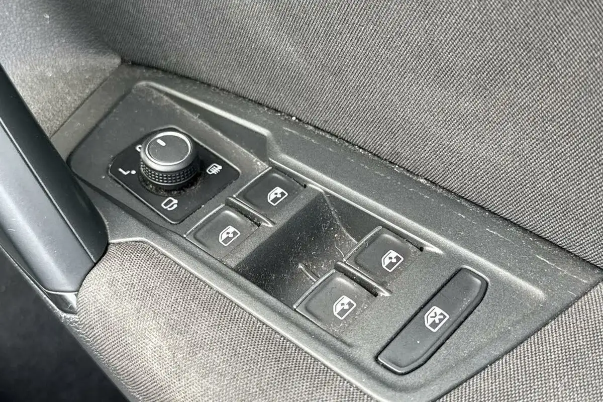 2017-volkswagen-tiguan-20tdi-se-navigation-150ps-ss-big-64