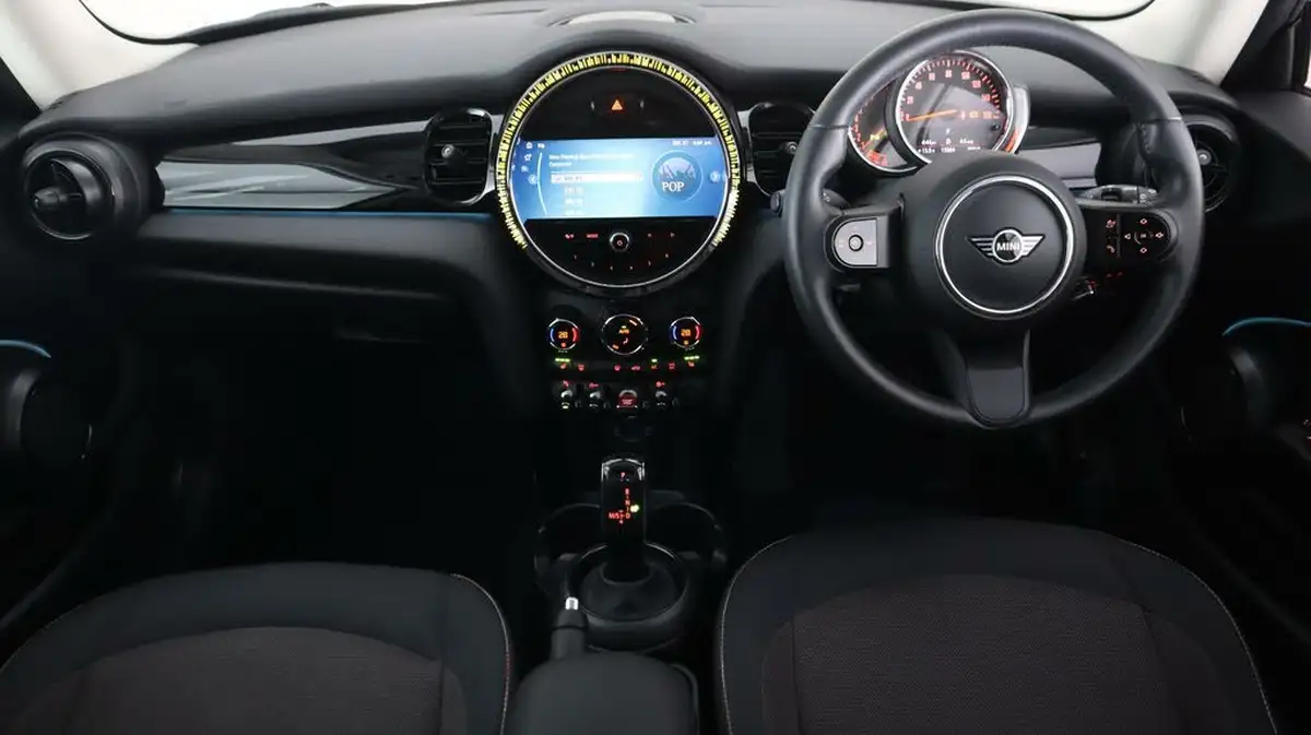 2022-mini-cooper-15-one-classic-3d-auto-big-12