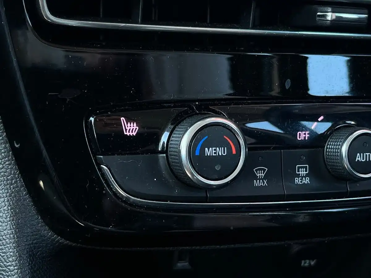 2021-vauxhall-mokka-12-elite-nav-100ps-big-25