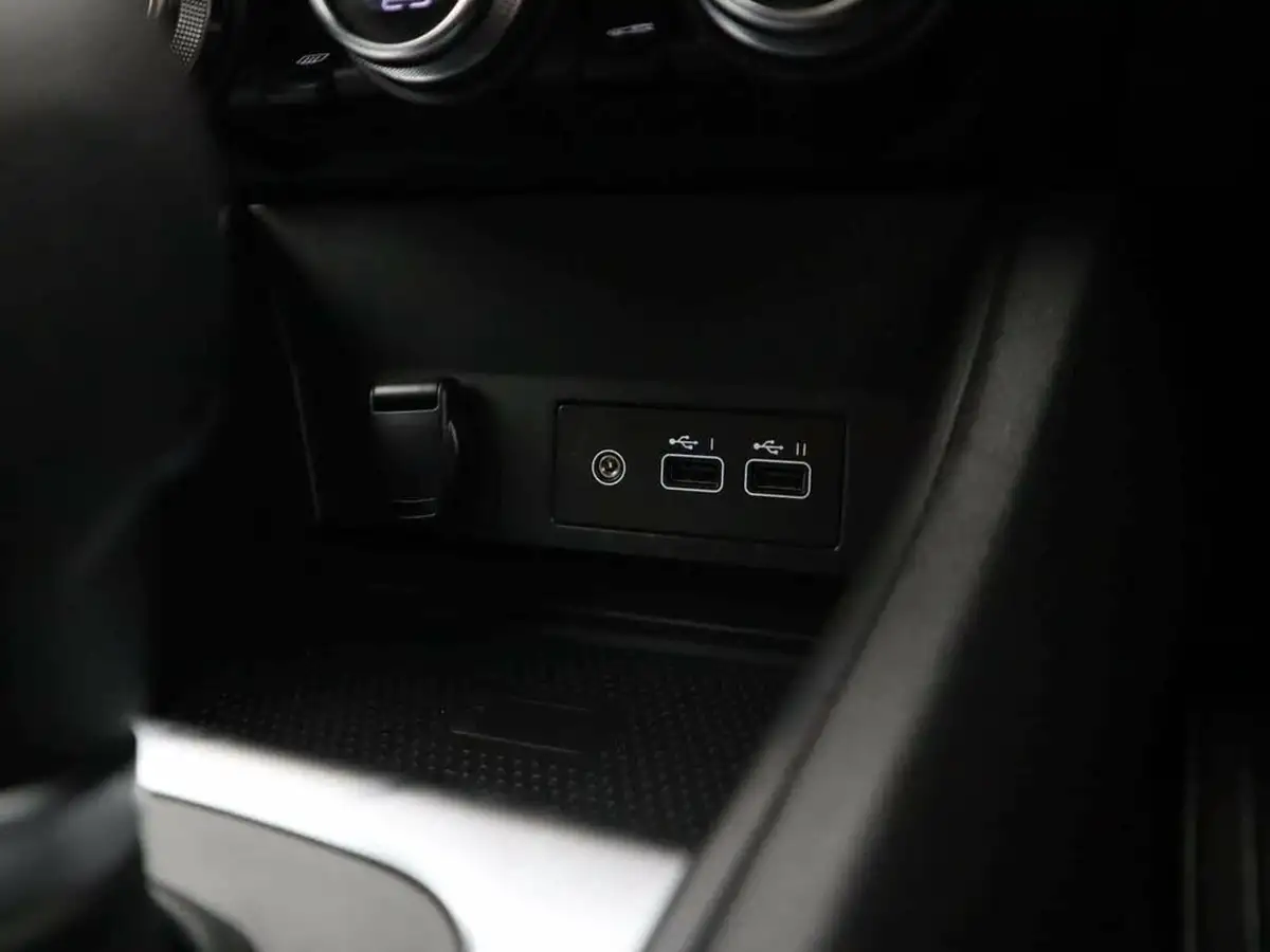 2023-renault-captur-16-techno-160ps-plug-in-big-15
