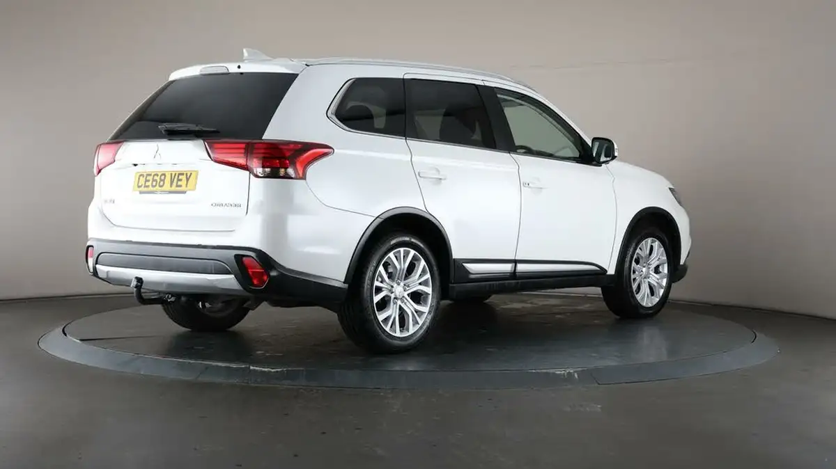 2018-mitsubishi-outlander-22di-d-4-leather-big-57