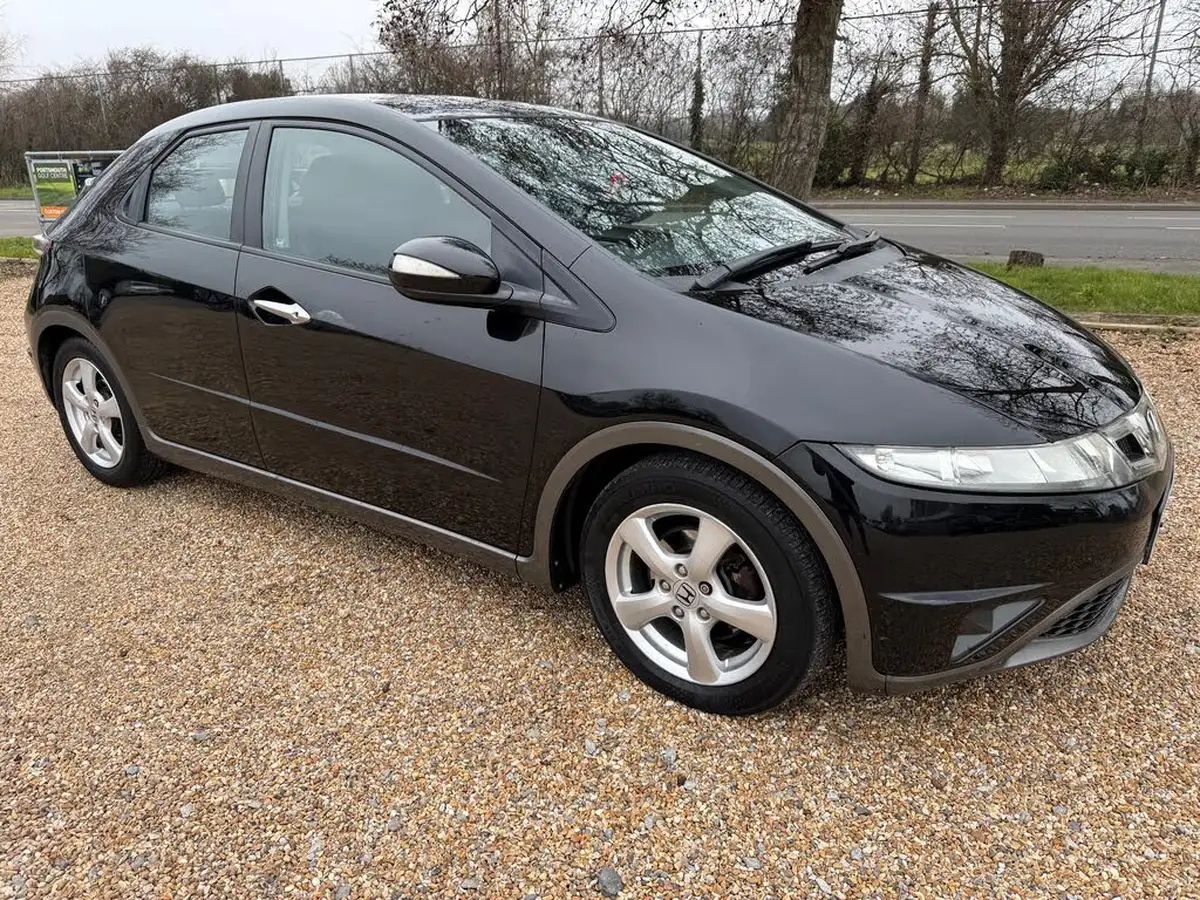 2010-honda-civic-14-se-i-vtec-i-shift-big-2