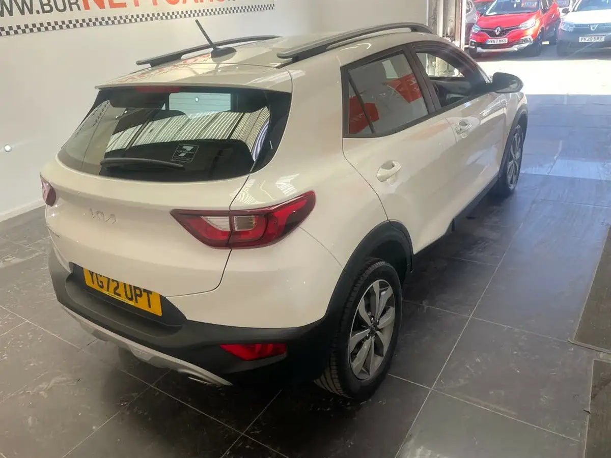 2022-kia-stonic-10-t-gdi-2-dct-big-21