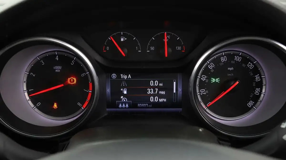 2018-vauxhall-astra-14i-16v-turbo-sri-vx-line-nav-big-10