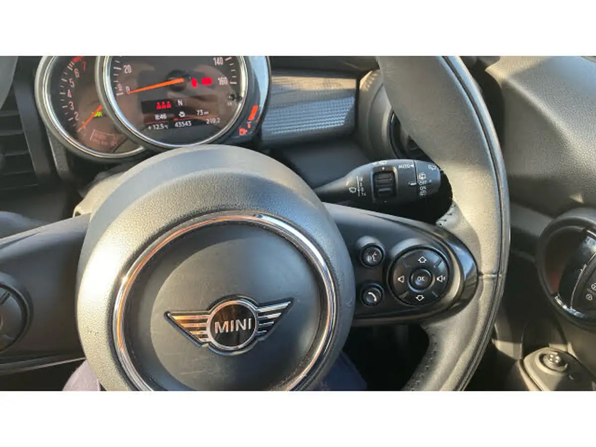 2019-mini-cooper-15-cooper-classic-hatchback-5d-big-44