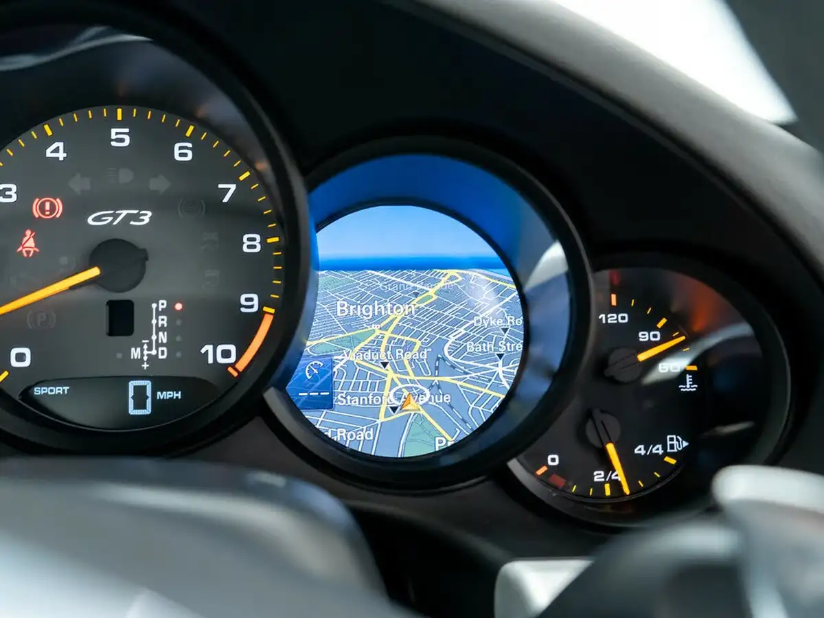 2014-porsche-911-38-gt3-big-51