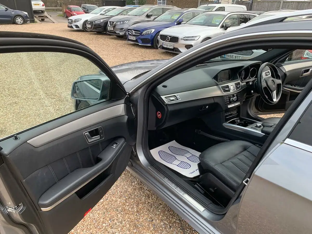 2014-mercedes-benz-e-class-20-e250-se-estate-5d-big-27