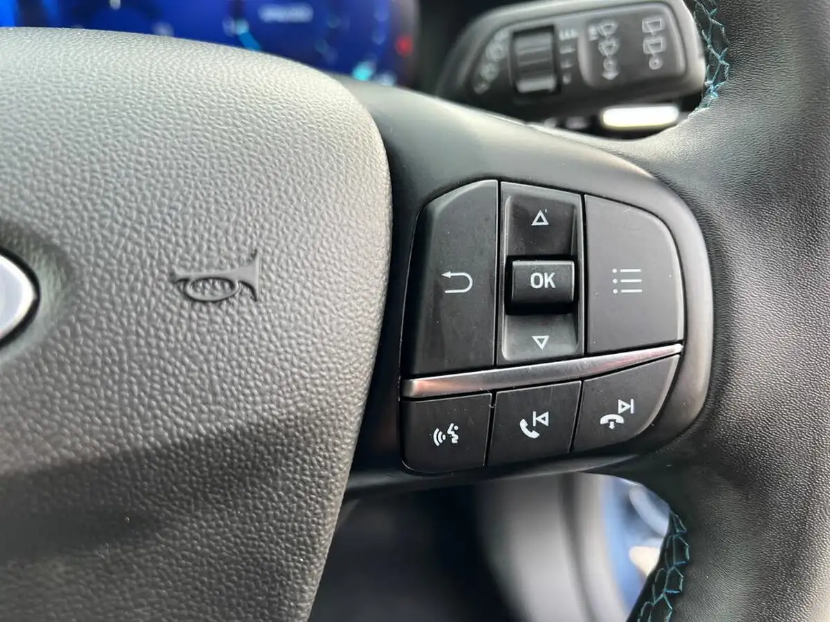 2023-ford-fiesta-big-26