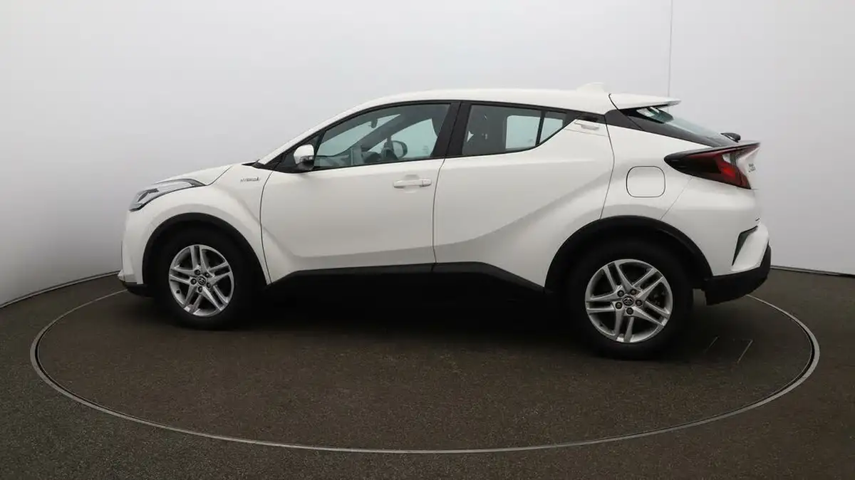 2021-toyota-c-hr-18-vvt-i-icon-big-49