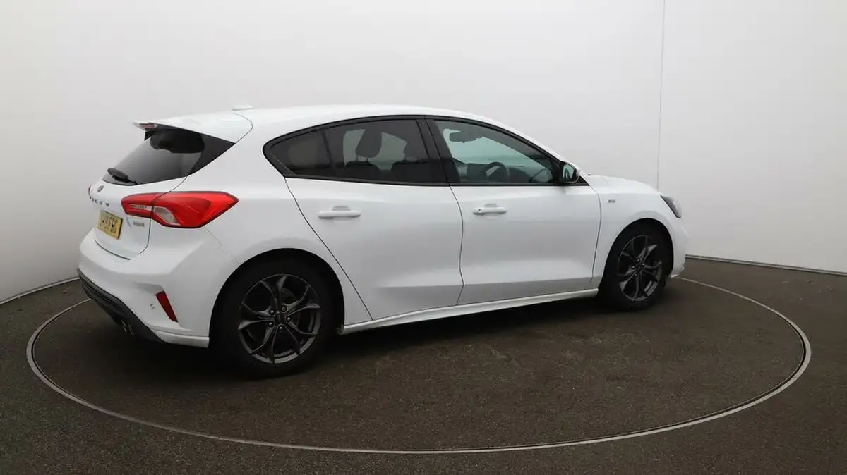 2019-ford-focus-10t-st-line-ss-hatchback-big-44