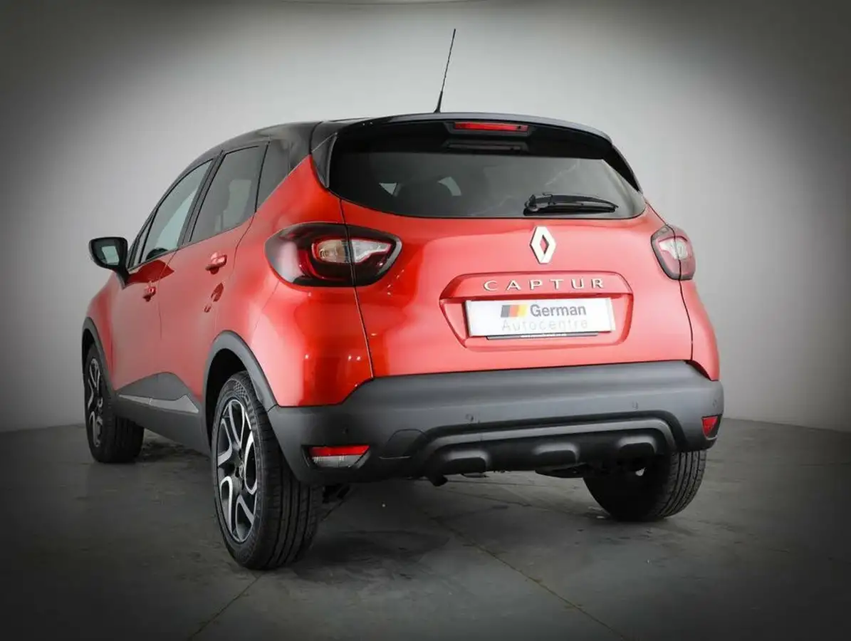 2019-renault-captur-09-tce-iconic-big-11